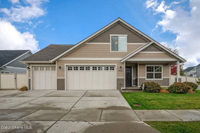 7934 N Hydrangea St, House other with 3 bedrooms, 3 bathrooms and null parking in Coeur d'Alene ID | Image 2