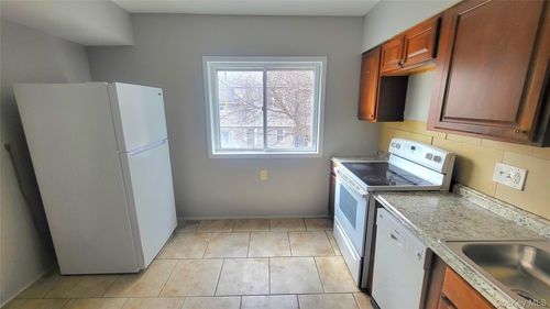 apt-2-174 South Avenue, Poughkeepsie, NY, 12601 | Card Image