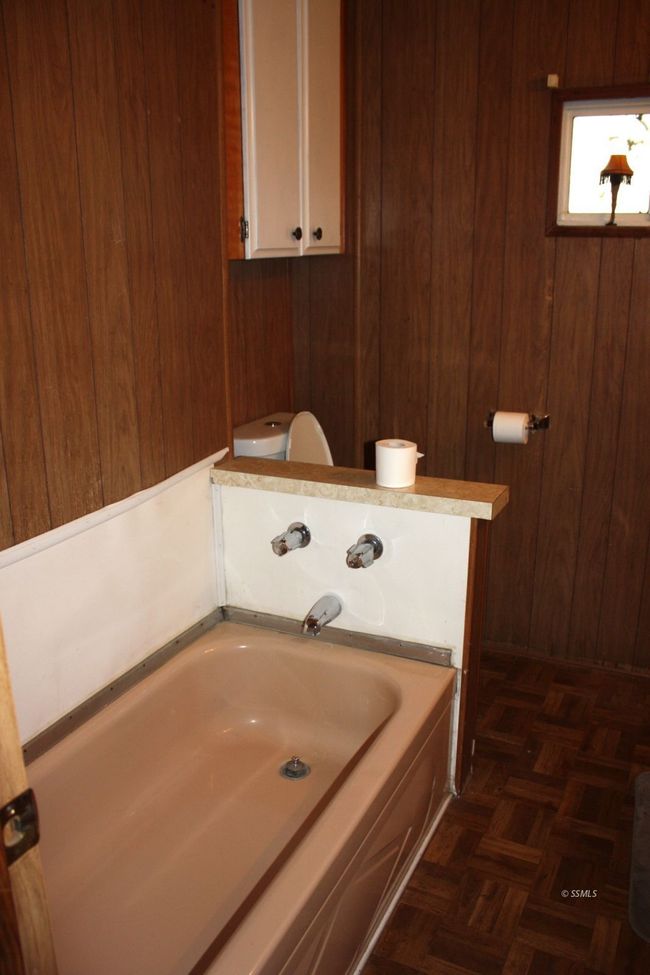 Guest Bath | Image 15