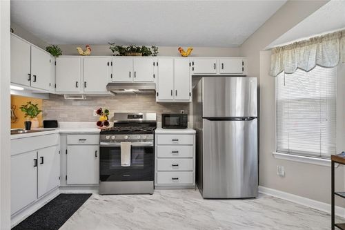 3466 Lee Ct Nw, Kennesaw, GA, 30144-5909 | Card Image