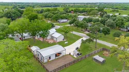 330 County Road 374, Hobson, TX, 78117-0003 | Card Image