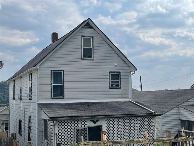 927 9 Th Ave, House other with 3 bedrooms, 1 bathrooms and null parking in Brackenridge PA | Image 10
