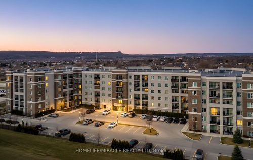 116-610 Farmstead Dr, Milton, ON, L9T8X5 | Card Image