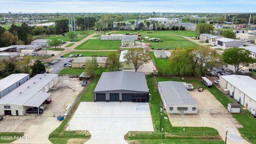 111 Marcon Dr, Lafayette, LA, 70507-6208 | Card Image