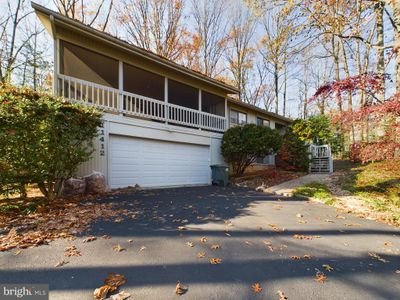 11412 Purple Beech Drive, House other with 5 bedrooms, 3 bathrooms and null parking in RESTON VA | Image 1