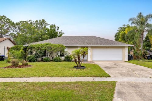 8040 Cloverglen Cir, ORLANDO, FL, 32818-8212 | Card Image
