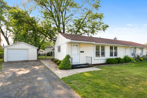 8928 S Ryan Rd, Hometown, IL, 60456-1228 | Card Image