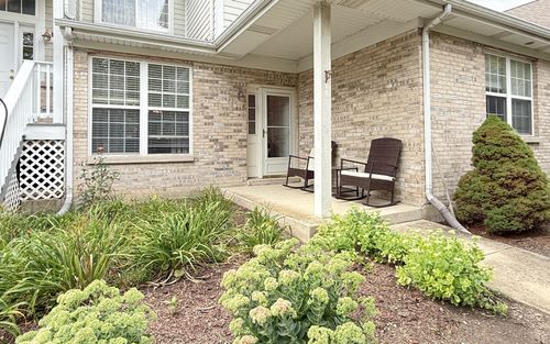 115-115 Hillwood Pl, Aurora, IL, 60506-3486 | Card Image
