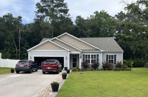 44 Porch Ln, Pawleys Island, SC, 29585-5955 | Card Image