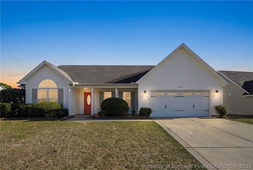 2142 Queen Elizabeth Ln, Hope Mills, NC, 28348-8111 | Card Image