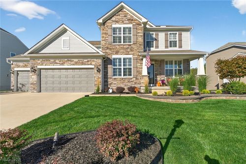 18926 Ledgestone Dr, Strongsville, OH, 44149-1071 | Card Image