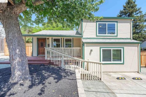 612 El Centro Rd, El Sobrante, CA, 94803-1704 | Card Image