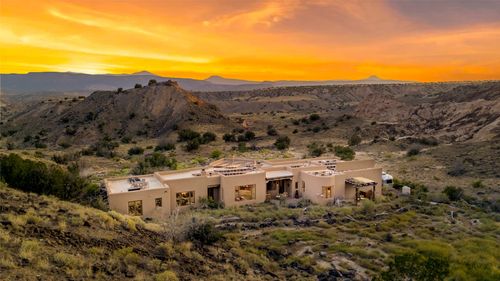 34 Rincon Canada, Abiquiu, NM, 87510 | Card Image