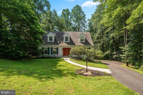 178 Maple Leaf Ln, Pottstown, PA, 19464-1556 | Card Image