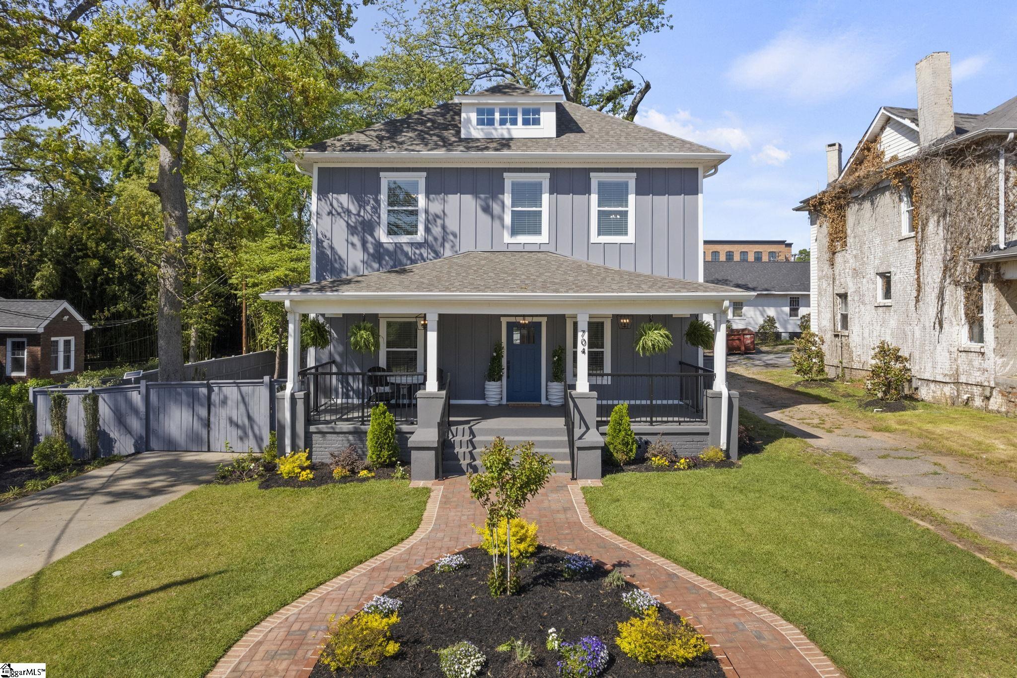 Arlington Ave, Greenville, SC 29601