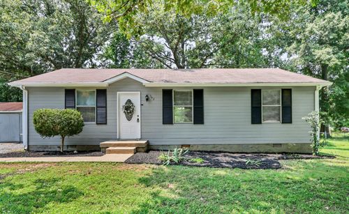542 Roselawn Dr, Clarksville, TN, 37042-3981 | Card Image