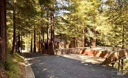 4 Marsh Dr, Mill Valley, CA, 94941-1022 | Card Image