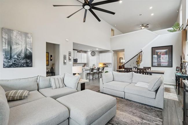 10126 Bayou Oaks Dr, House other with 4 bedrooms, 3 bathrooms and 2 parking in Conroe TX | Image 7