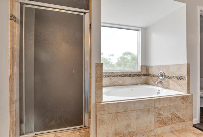 1003 Highland Woods Dr, House other with 4 bedrooms, 3 bathrooms and 2 parking in Highlands TX | Image 23
