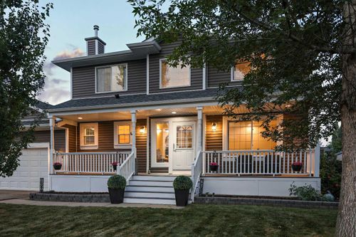 4 Lloyd Crescent Ne, Langdon, AB, T0J1X1 | Card Image