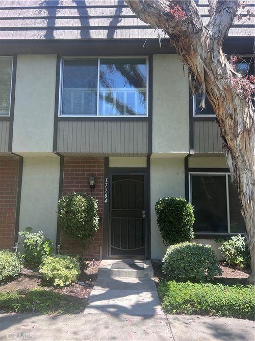 17704 Regency Cir, Bellflower, CA, 90706-7005 | Card Image