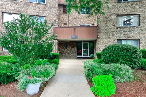 apt-201b-2650 Brookwood Way Dr, Rolling Meadows, IL, 60008-2368 | Card Image