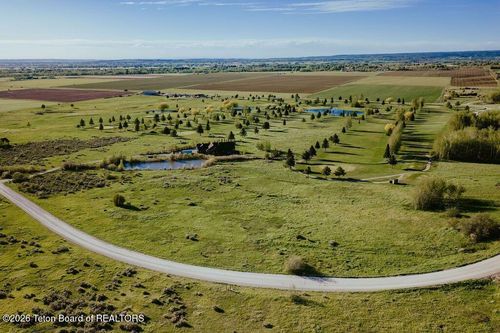 150 Perimeter Dr, Alta, WY, 83414-4704 | Card Image