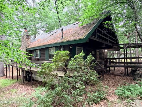 207 Water View Drive, Hawley, PA, 18428 | Card Image