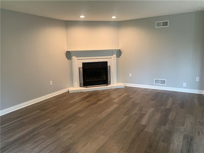 306 Marigold Drive, House other with 4 bedrooms, 3 bathrooms and 2 parking in Unity Twp PA | Image 5