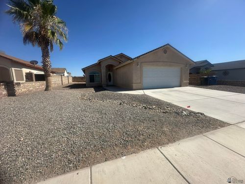 9613 E 38th Pl, Yuma, AZ, 85365-5980 | Card Image