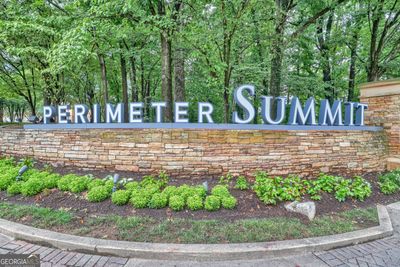 10 Perimeter Summit Boulevard Ne, Condo with 1 bedrooms, 1 bathrooms and null parking in Brookhaven GA | Image 2