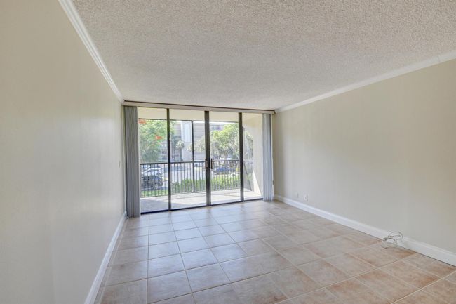 UNIT-202 - 16 Royal Palm Way, Condo with 2 bedrooms, 2 bathrooms and null parking in Boca Raton FL | Image 16