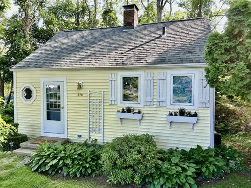 340 Boxberry Hill Rd, East Falmouth, MA, 02536-4124 | Card Image