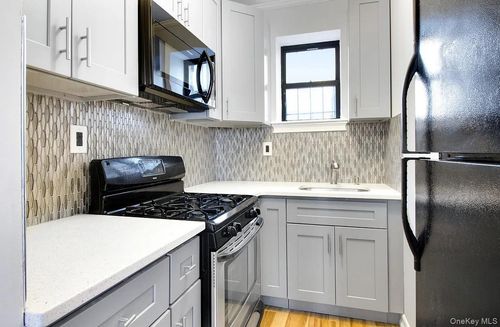 apt-1a-9 Argyle Rd, Brooklyn, NY, 11218-2975 | Card Image