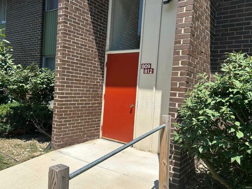 811-2500 Topsfield-811 Road, South Bend, IN, 46614 | Card Image