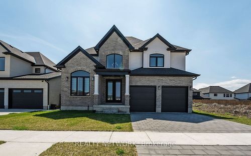 7266 Silver Creek Cir, London, ON, N6P0G9 | Card Image