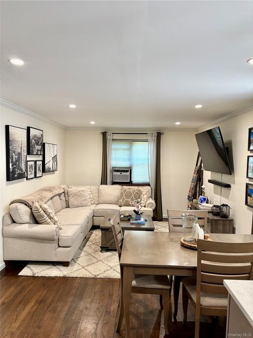 b-1-1183 California Rd, Eastchester, NY, 10709-1604 | Card Image