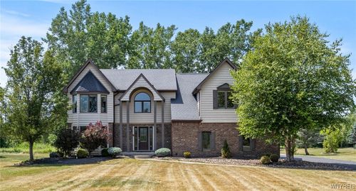 6390 Conner Rd, East Amherst, NY, 14051-1501 | Card Image