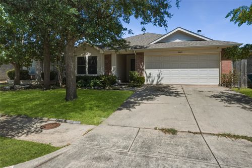 8449 Canvasback Ln, Dallas, TX, 75249-2215 | Card Image