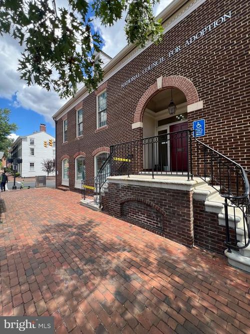 225 N Washington St, Alexandria, VA, 22314-2568 | Card Image