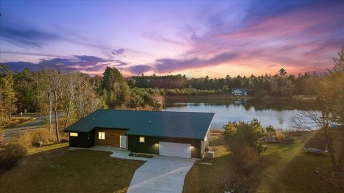 6532 Kilkenny Dr, Canadian Lakes, MI, 49346-7711 | Card Image