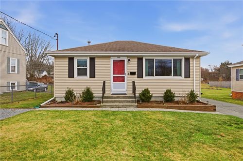 960 Lees River Ave, Somerset, MA, 02726-1339 | Card Image