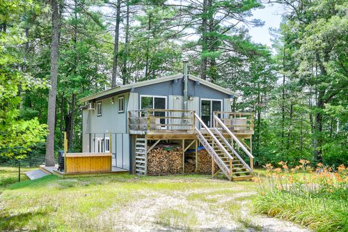 11 Keene Ln, Bridgton, ME, 04009-3301 | Card Image