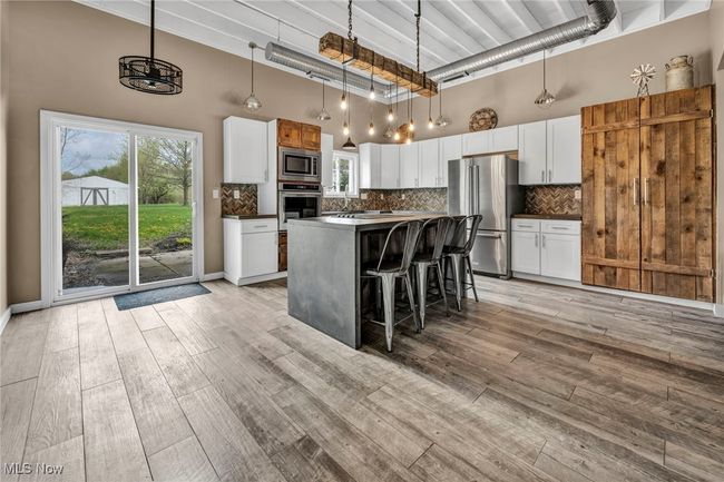 34300 Cooley Rd, House other with 3 bedrooms, 3 bathrooms and null parking in Columbia Station OH | Image 5