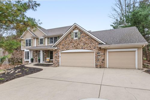 8149 Barony Pt, Mattawan, MI, 49071-9483 | Card Image