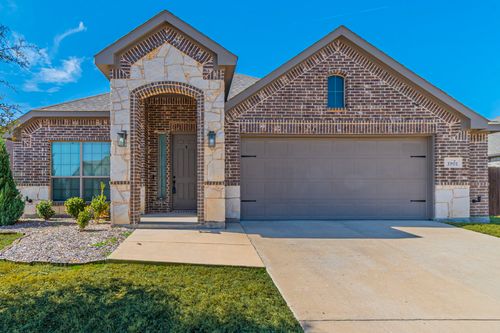 1901 Maplewood Dr, Glenn Heights, TX, 75154-8784 | Card Image