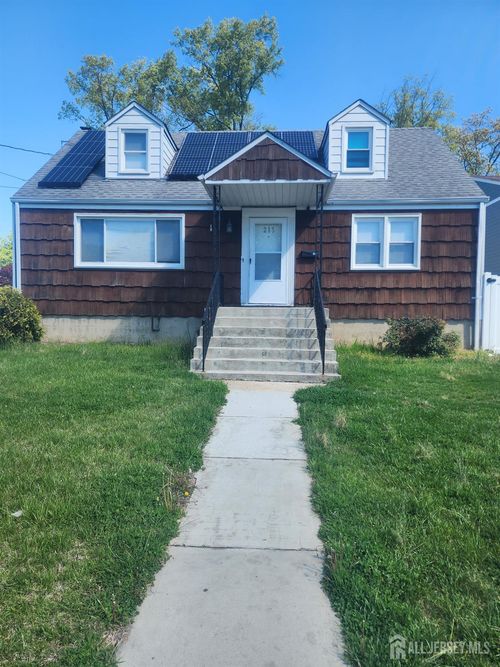 215 Summit Ave, Fords, NJ, 08863-1835 | Card Image