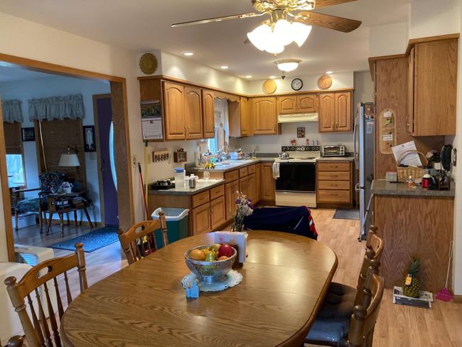 guest house dining to kitchen view | Image 26