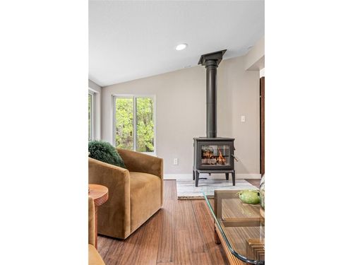 626 Valley Ln, Boulder, CO, 80302-9408 | Card Image