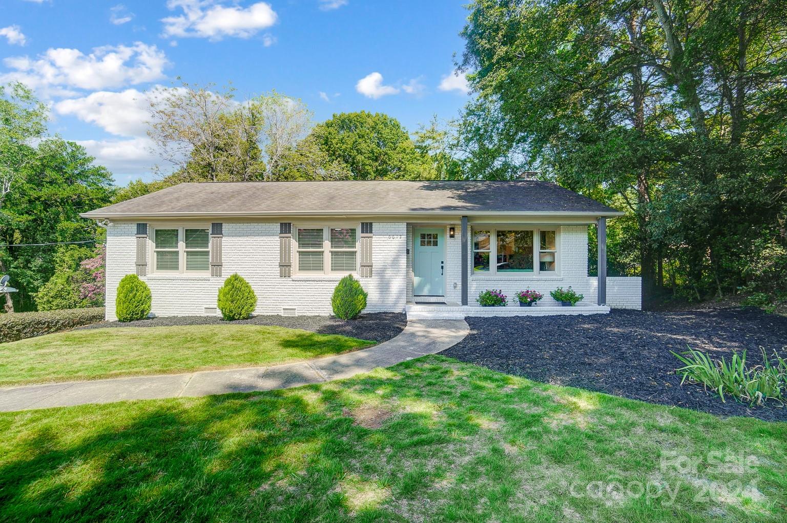Brookcrest Dr, Charlotte, NC 28210